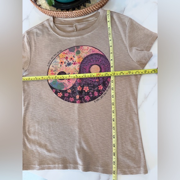 NATURAL LIFE Taupe Short Sleeve Tee with Floral Yin Yang Graphic - Picture 2 of 9